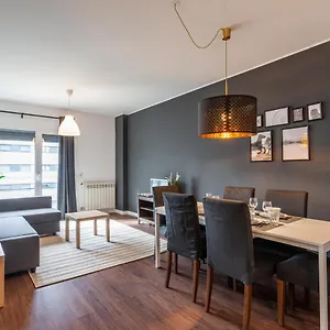 Flh Expo Modern Flat With Balcony , Lisbon Portugal