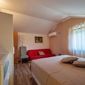 Neval Villa Gostinjac
