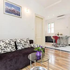 Old Town With Private Indoor Garage Parking , Split Croatia